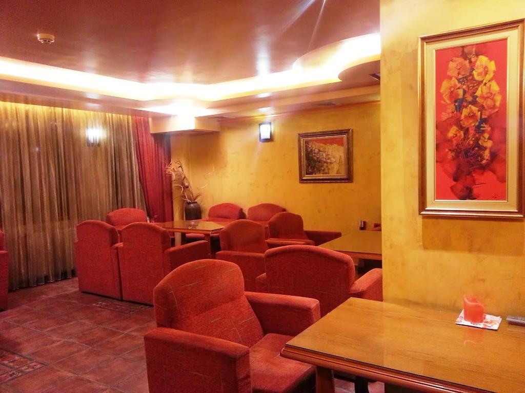 Family Hotel Silvestar Veliko Tarnovo Eksteriør billede
